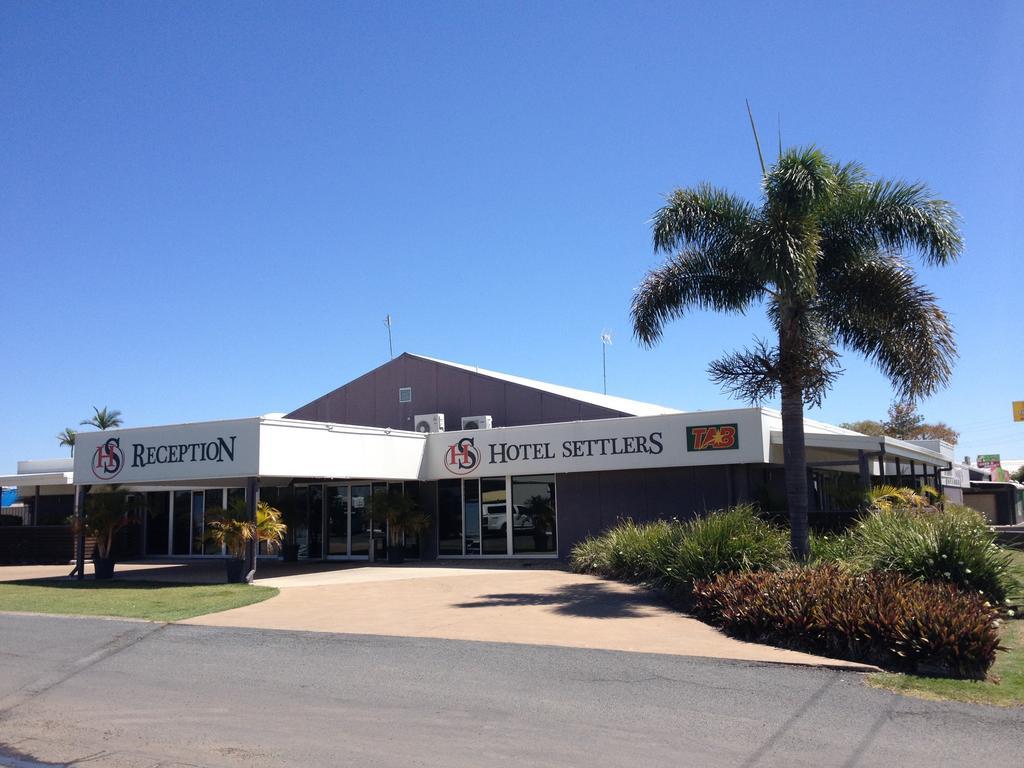 Hotel Settlers Biloela Εξωτερικό φωτογραφία