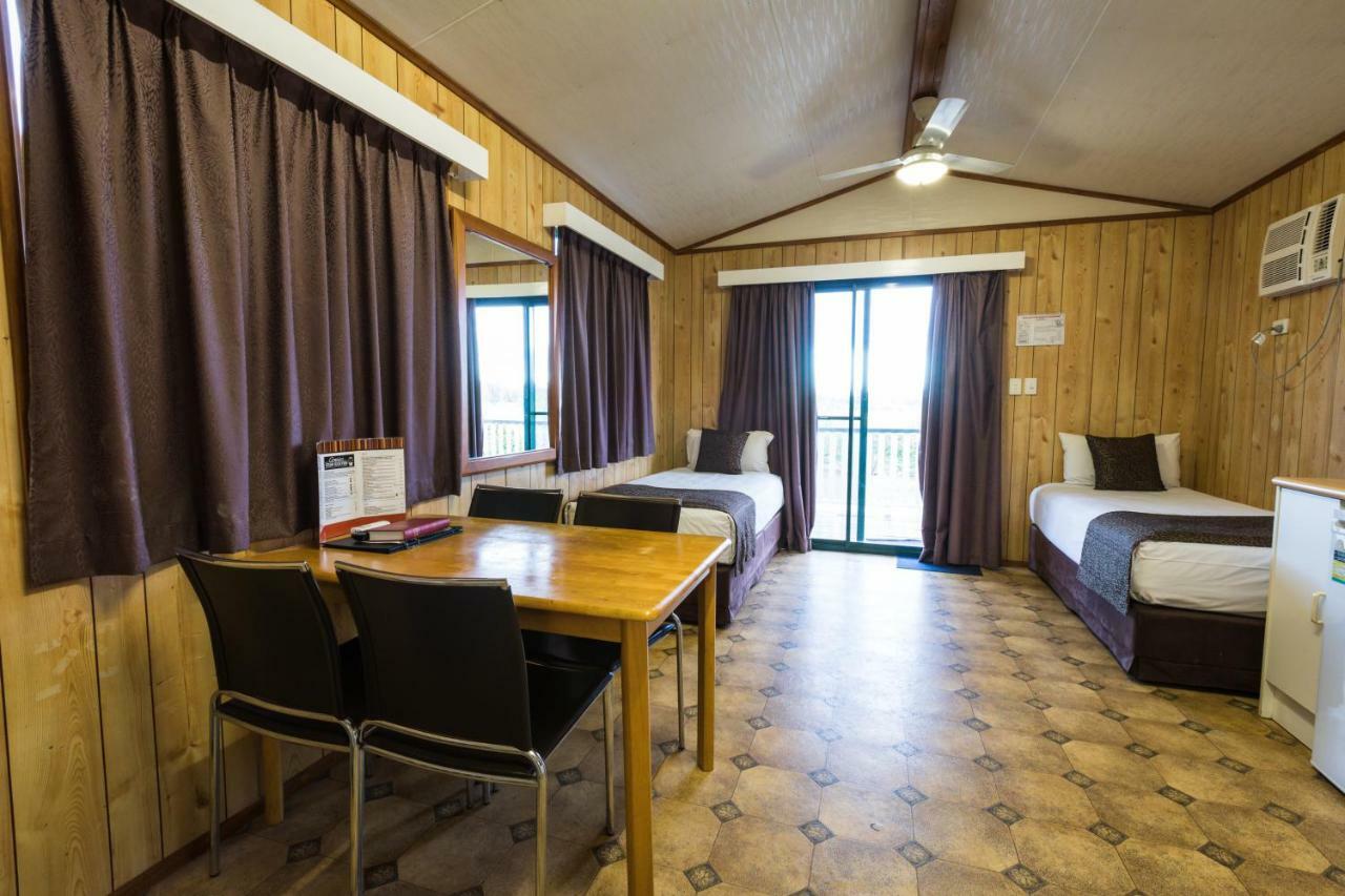 Hotel Settlers Biloela Εξωτερικό φωτογραφία